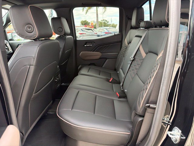 New 2026 GMC Canyon Denali AWD/4WD image 15