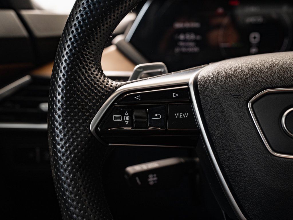 Used 2023 Audi e-tron GT Premium Plus image 27