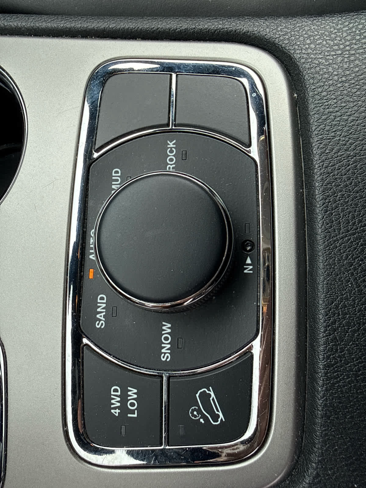 Used 2019 Jeep Grand Cherokee Limited w/ Luxury Group II AWD/4WD image 12