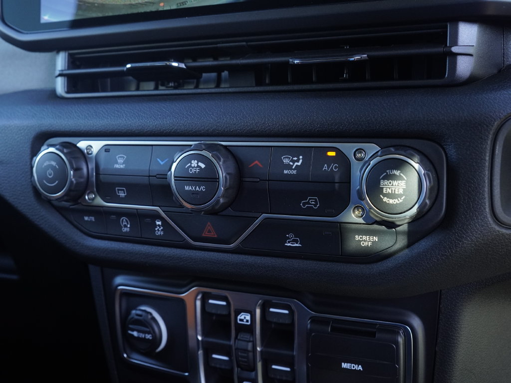 New 2026 Jeep Wrangler Unlimited Sport AWD/4WD image 19