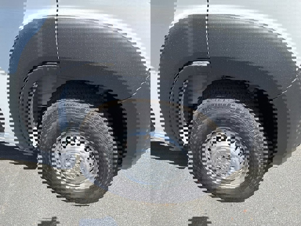 New 2025 RAM ProMaster 2500 w/ Power Group image 4