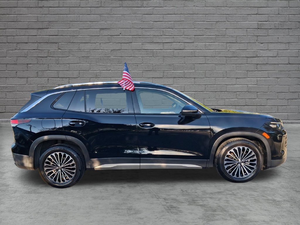 Used 2026 Volkswagen Tiguan S w/ 18" Wheel Package FWD image 12