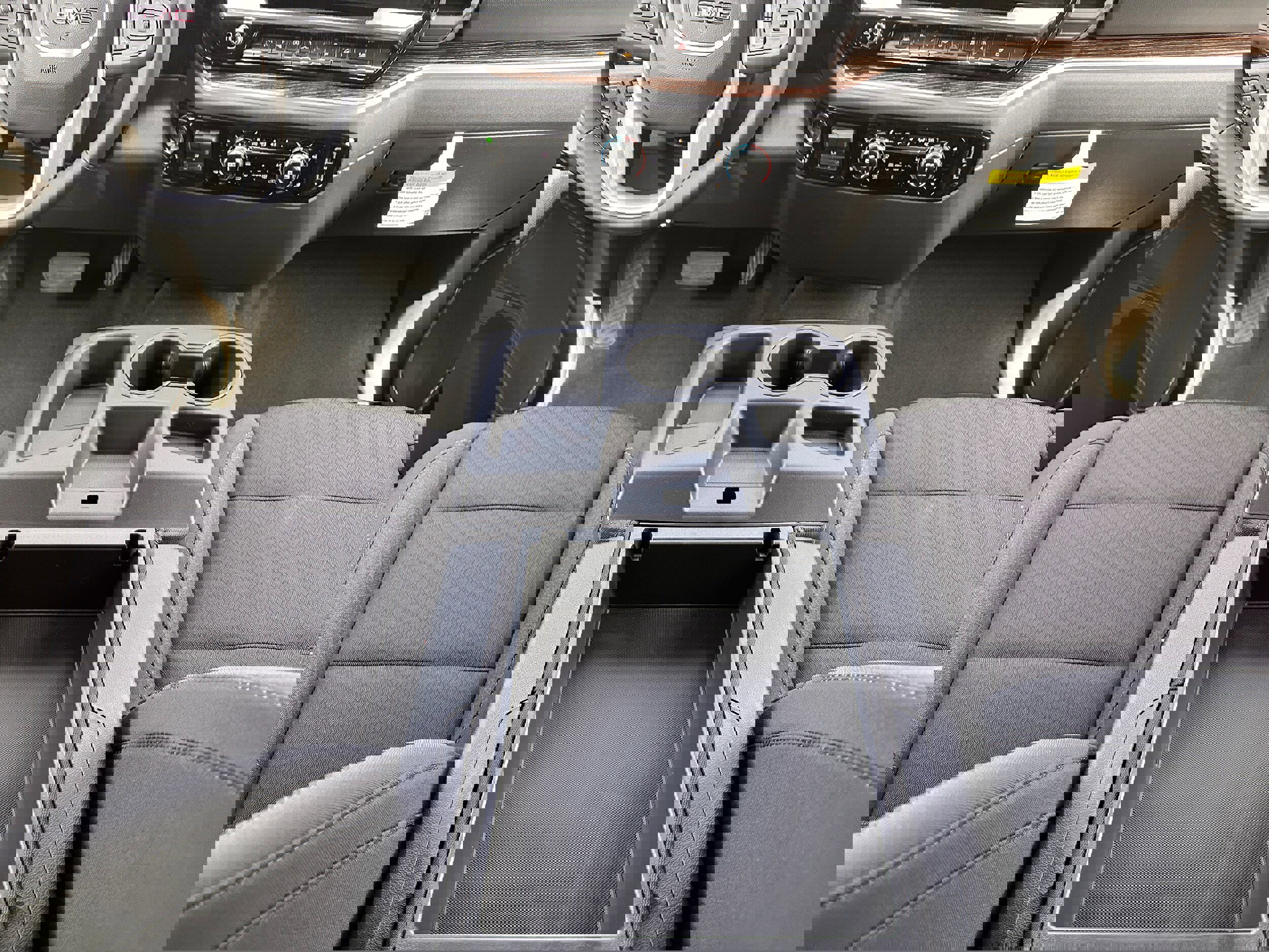 New 2025 GMC Sierra 1500 SLE image 16