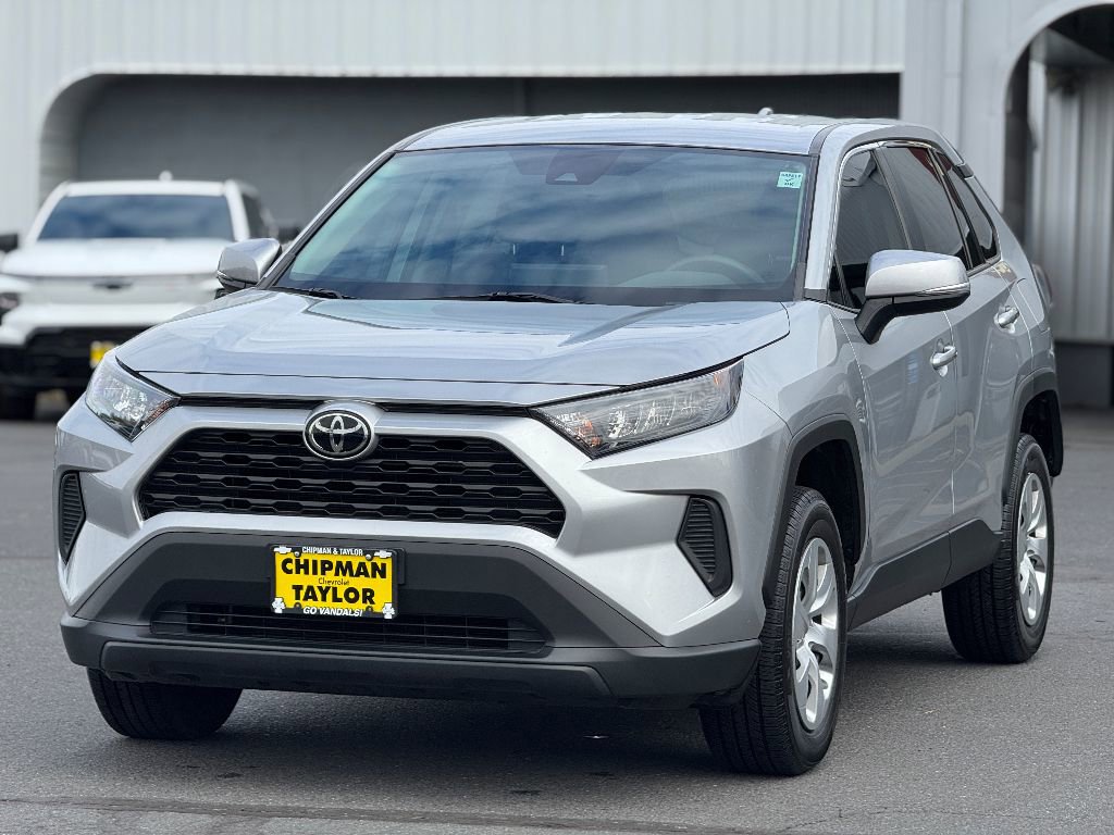 Used 2022 Toyota RAV4 LE image 14