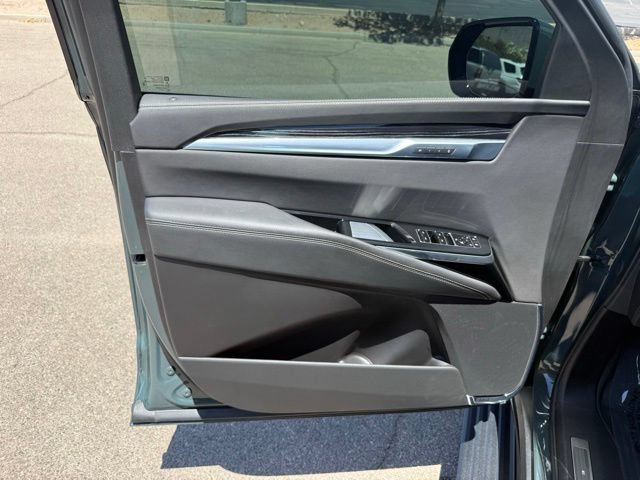 Used 2025 Cadillac Escalade Sport w/ LPO, Floor Liner Package AWD/4WD image 12