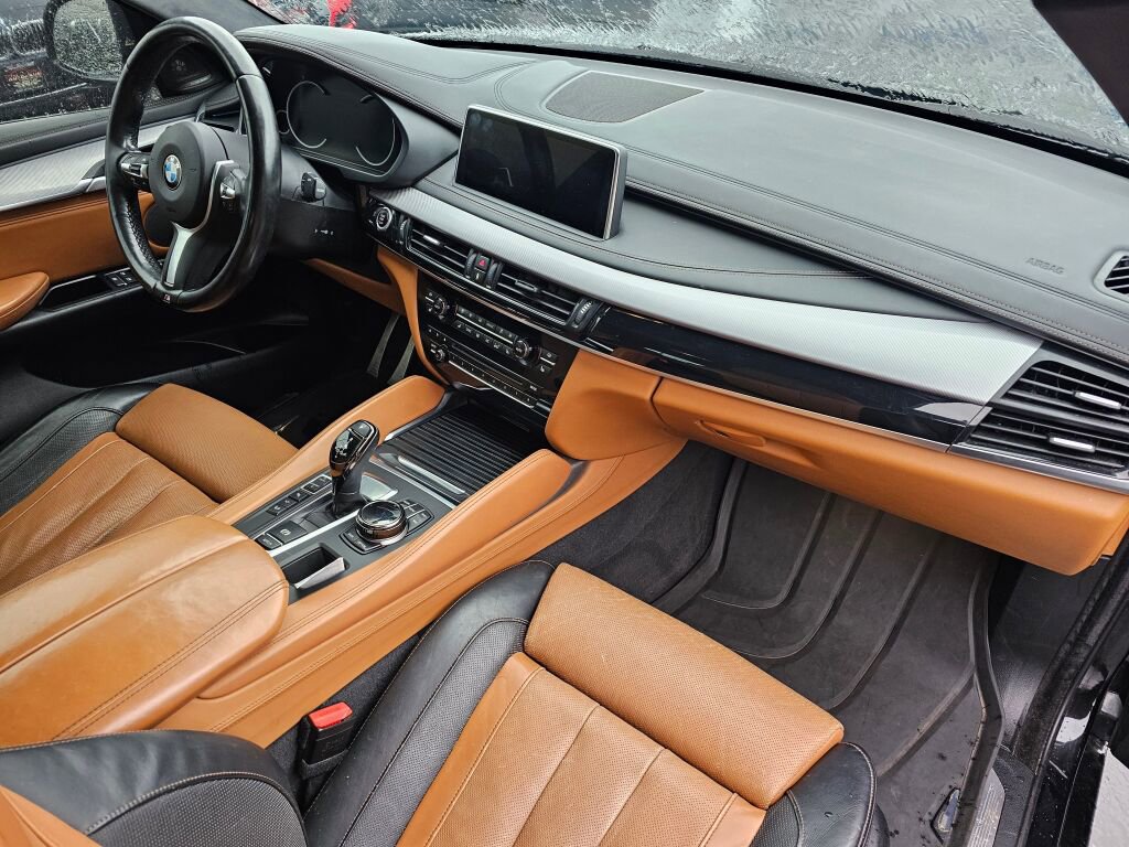 Used 2017 BMW X6 xDrive50i image 11