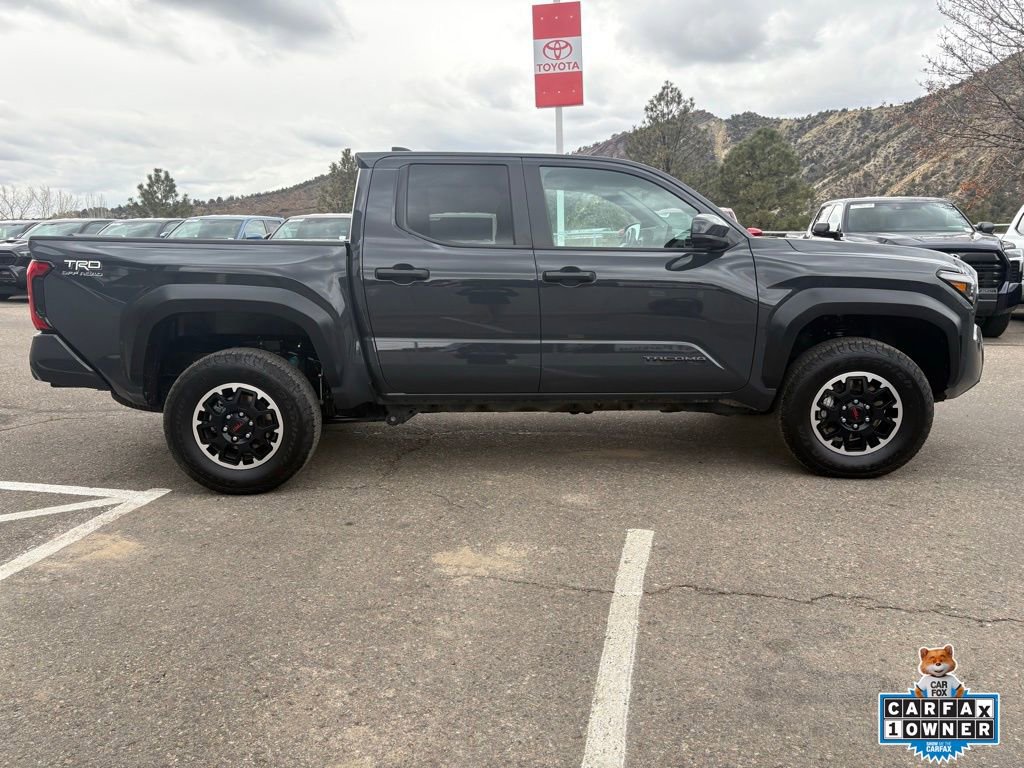 Certified 2025 Toyota Tacoma TRD Off-Road image 10