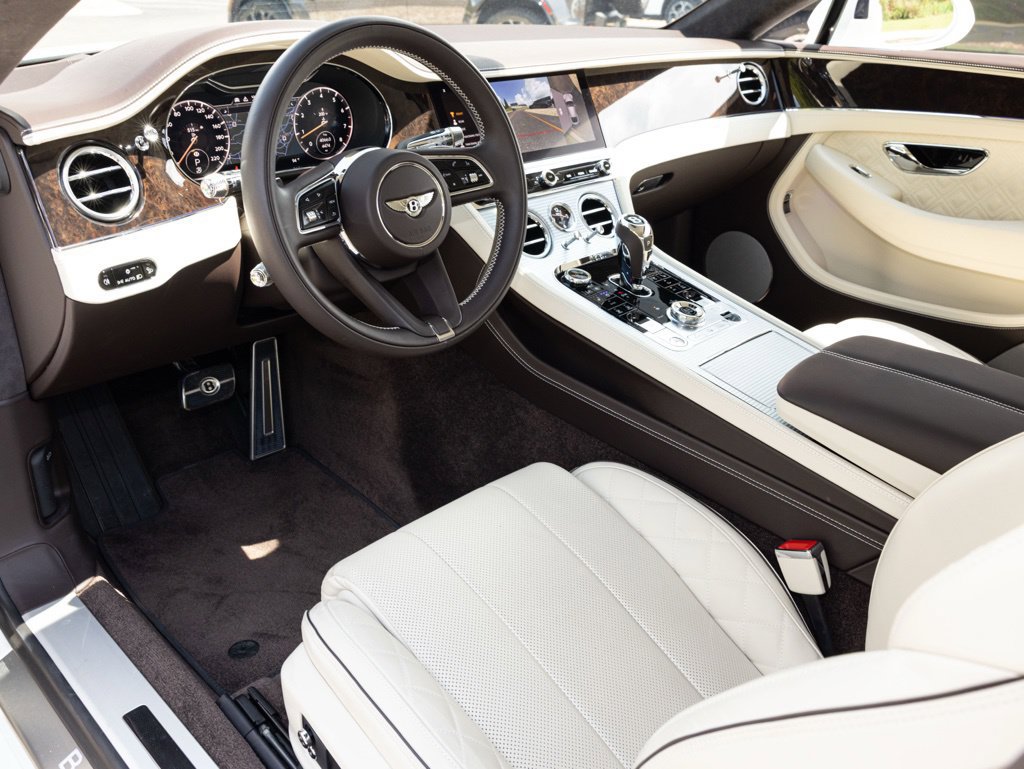 Used 2022 Bentley Continental GT AWD/4WD image 2