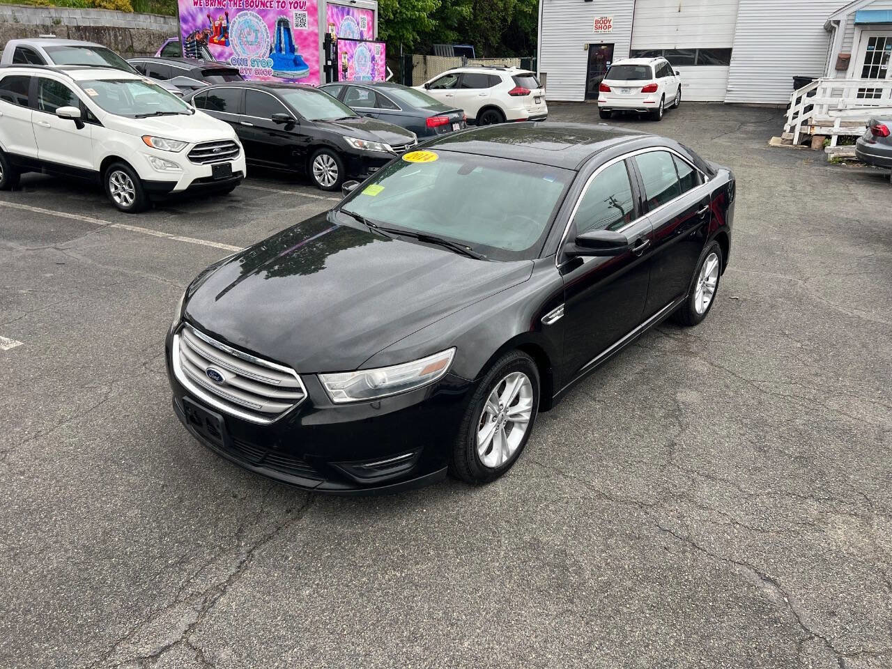 Used 2014 Ford Taurus SEL w/ Equipment Group 201A FWD image 2