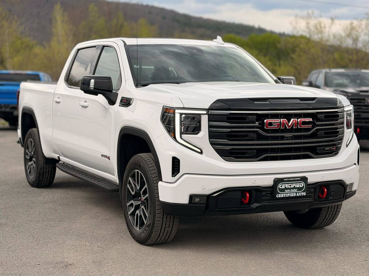 Used 2025 GMC Sierra 1500 AT4 w/ Technology Package