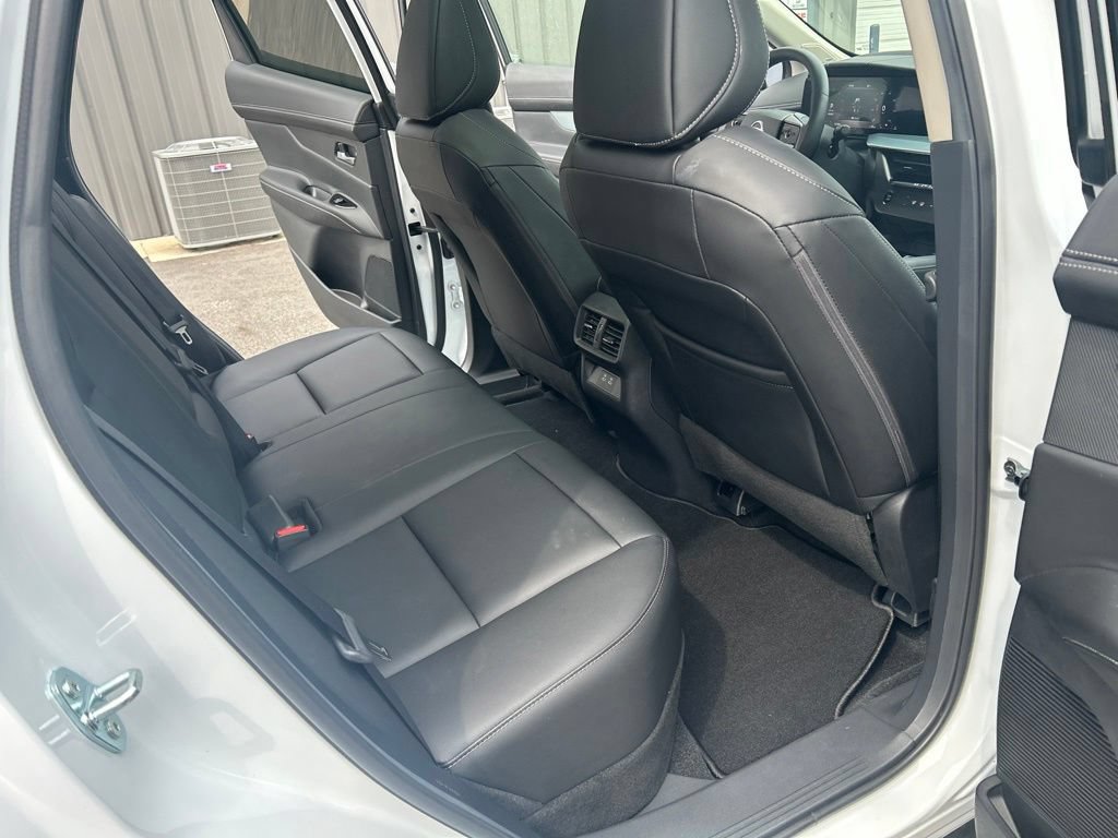 Certified 2025 Nissan Murano SL AWD/4WD image 31