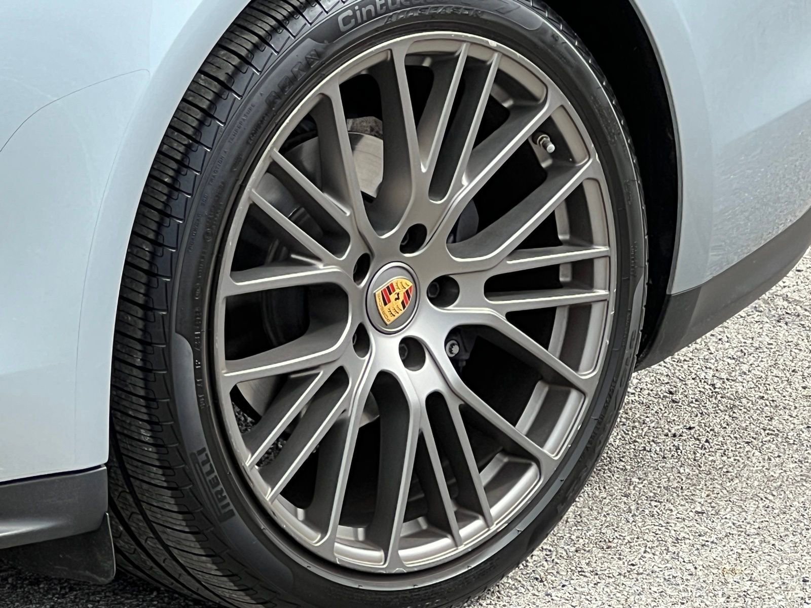 Certified 2023 Porsche Panamera 4 Platinum Edition image 12