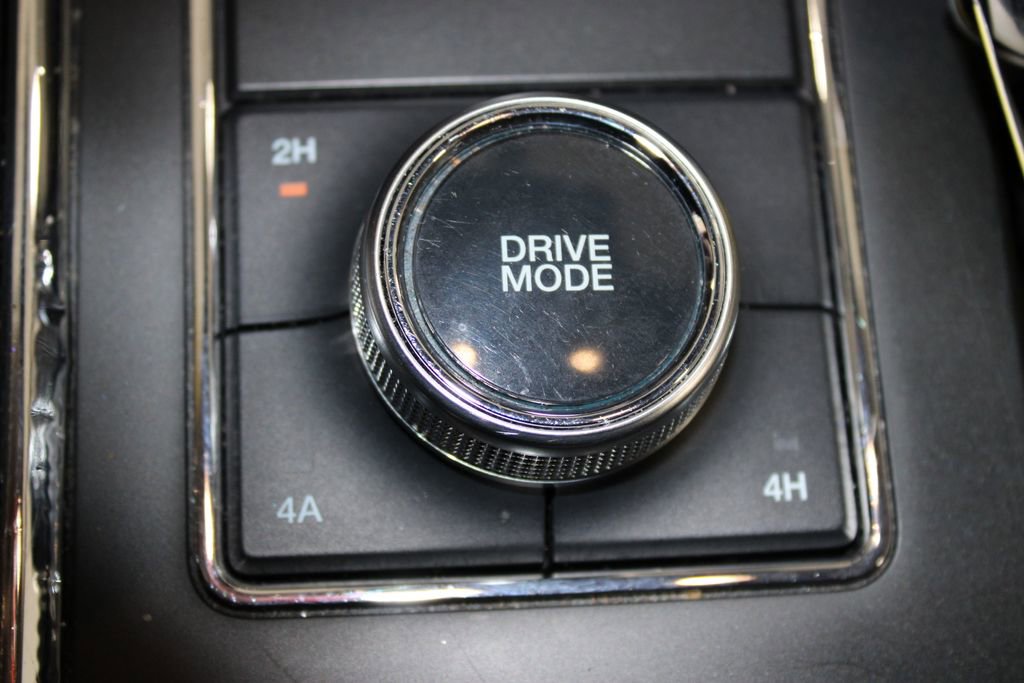 Used 2024 Ford Expedition Max XLT image 46