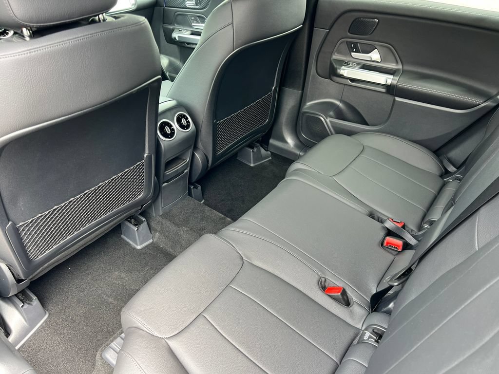 New 2026 Mercedes-Benz GLB 250 4MATIC image 33