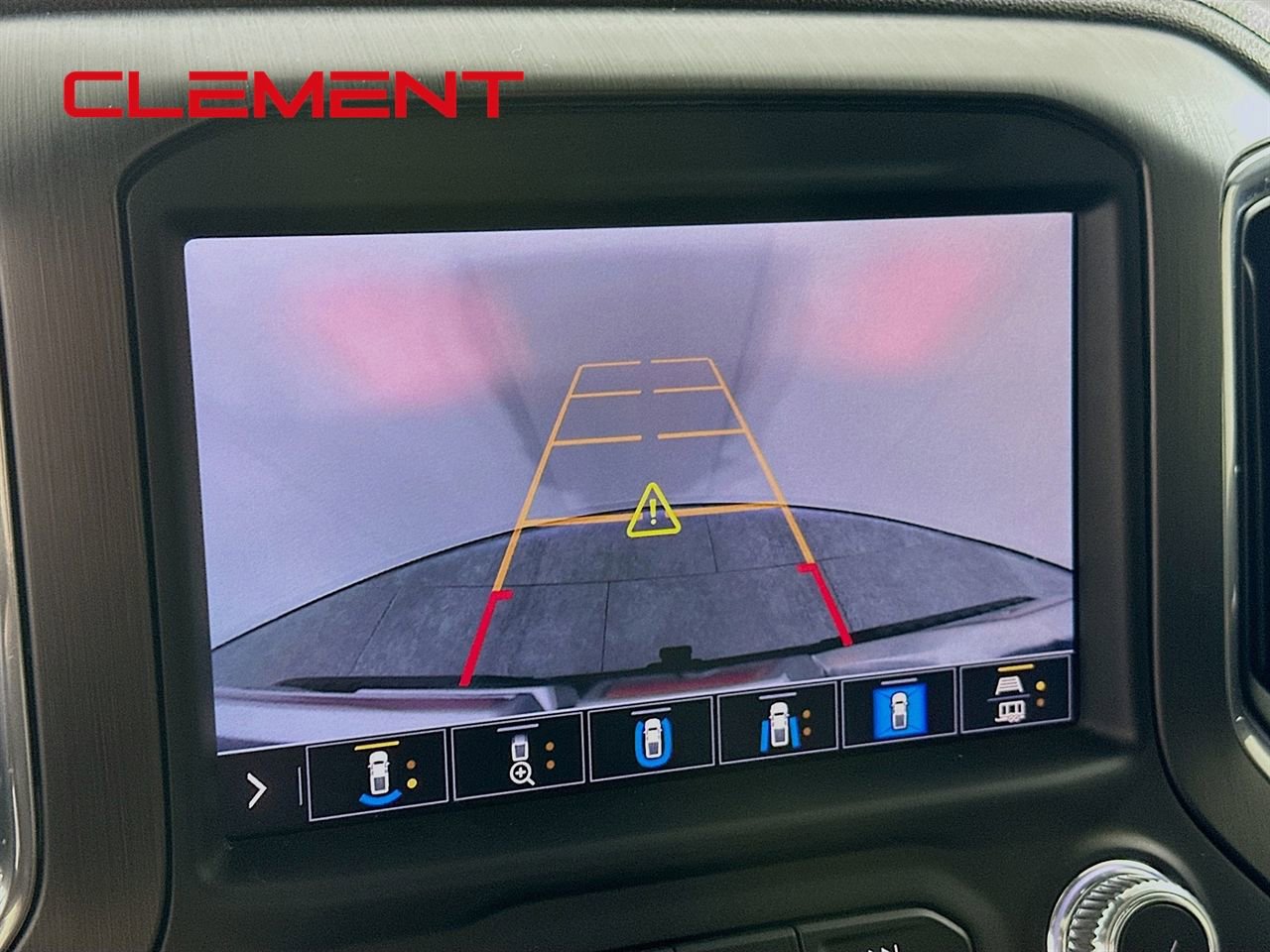 Used 2021 GMC Sierra 3500 AT4 w/ AT4 Premium Plus Package image 20