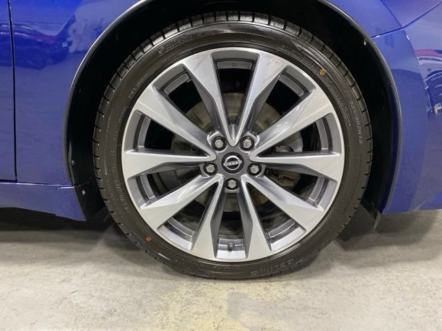 Certified 2023 Nissan Maxima Platinum w/ Sport Mat Group FWD image 32