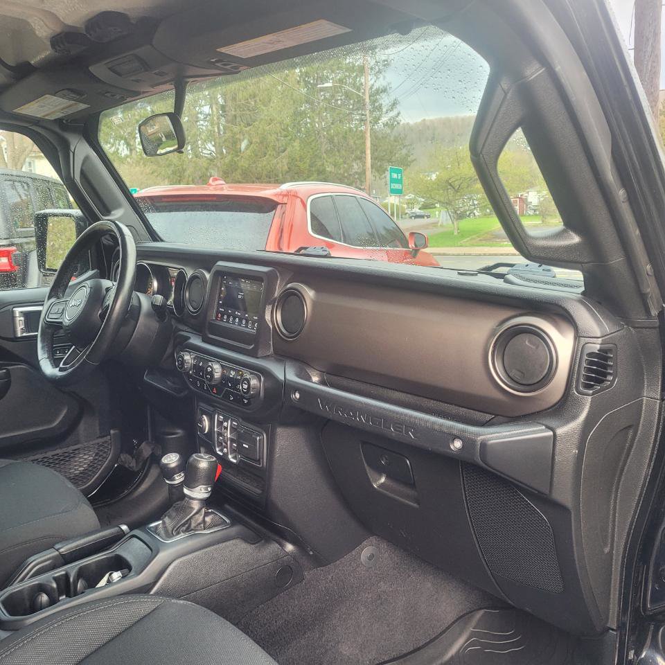 Used 2020 Jeep Wrangler Unlimited Sport AWD/4WD image 28