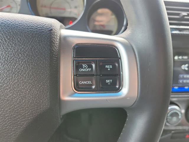 Used 2011 Dodge Challenger SE image 25