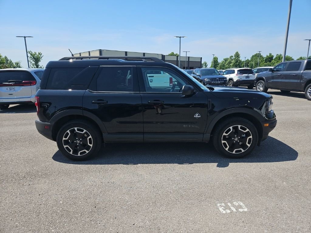 Used 2023 Ford Bronco Sport Outer Banks w/ Tech Package AWD/4WD image 8