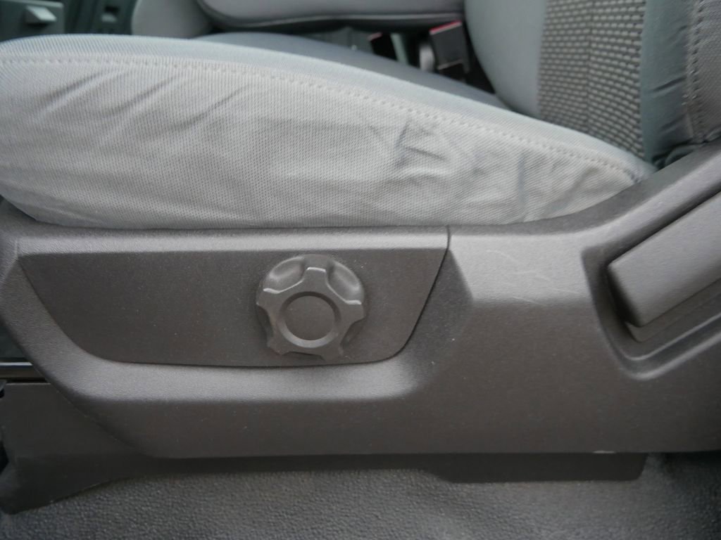 Used 2016 Ford F250 XL w/ XL Appearance Package AWD/4WD image 14