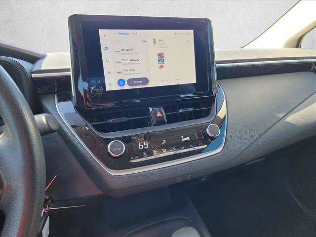 Used 2023 Toyota Corolla LE FWD image 21