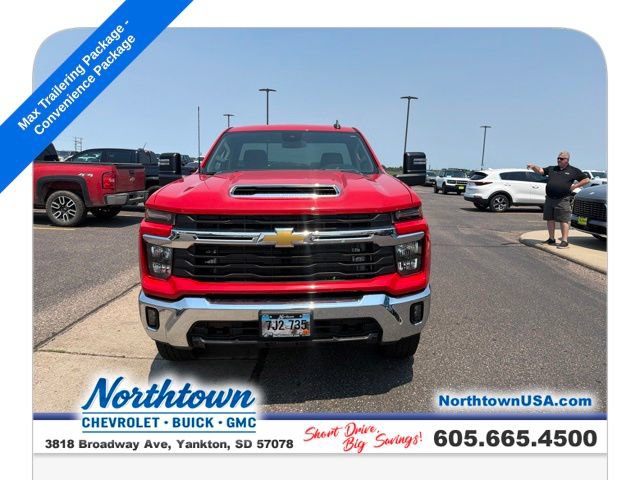 Used 2024 Chevrolet Silverado 2500 LT w/ Convenience Package AWD/4WD image 3