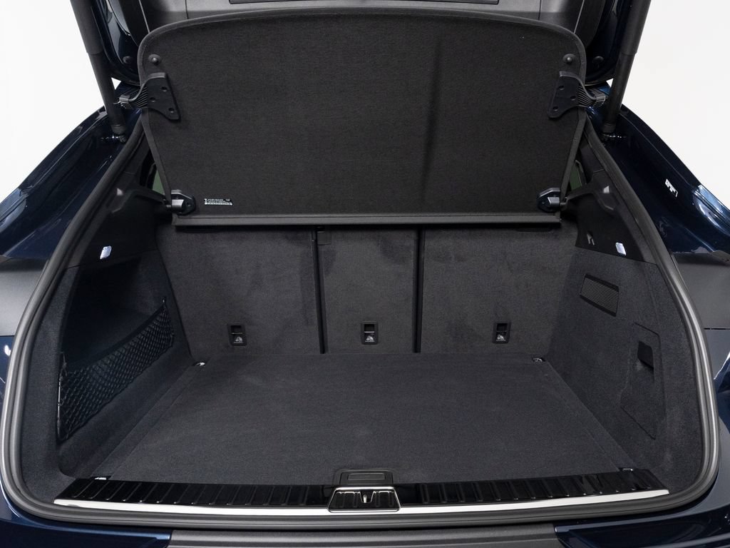 New 2026 Porsche Cayenne Coupe AWD/4WD image 48