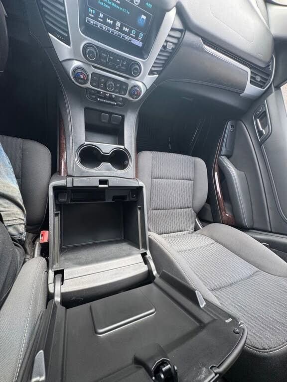 Used 2020 GMC Yukon SLE w/ SLE Value Package image 27