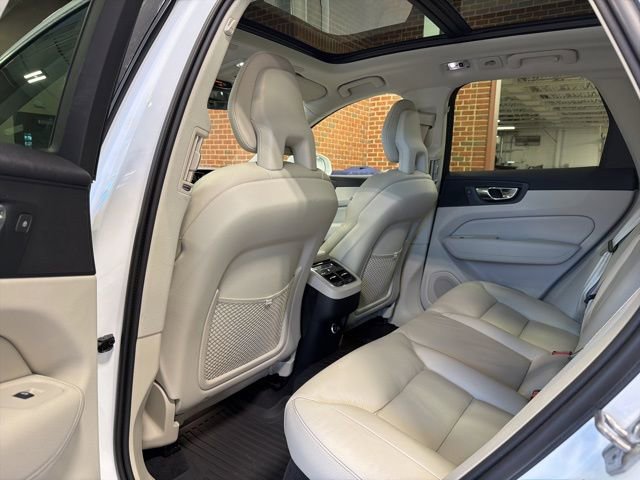 Used 2019 Volvo XC60 T5 Inscription w/ Protection Package image 27