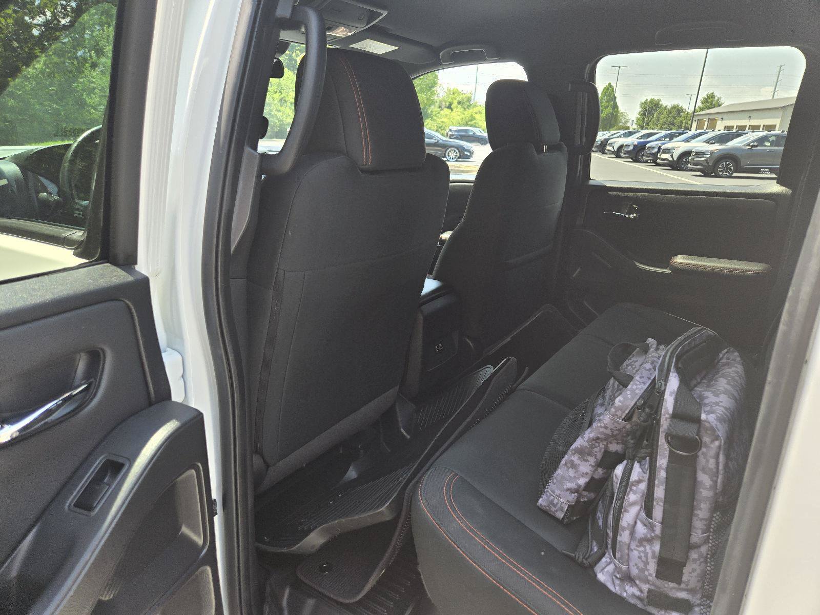 Used 2024 Nissan Frontier PRO-4X w/ Technology Package AWD/4WD image 24