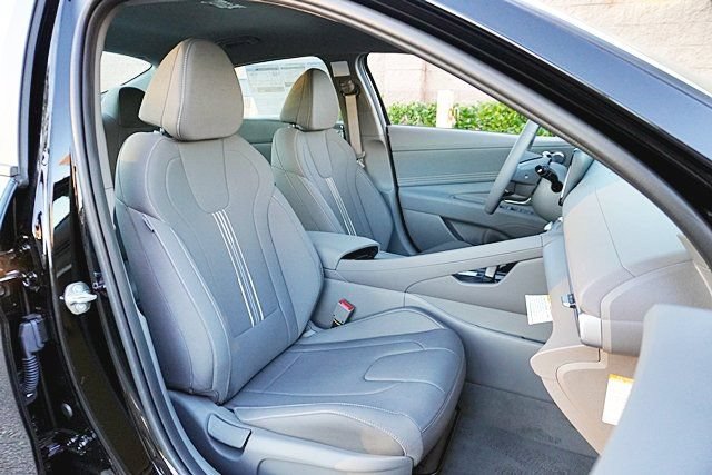 New 2026 Hyundai Elantra Sport FWD image 16
