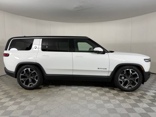 Used 2026 Rivian R1S Adventure AWD/4WD image 8