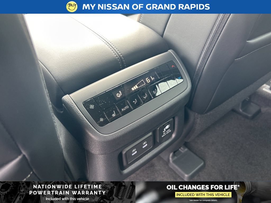 New 2026 Nissan Pathfinder Platinum AWD/4WD image 22