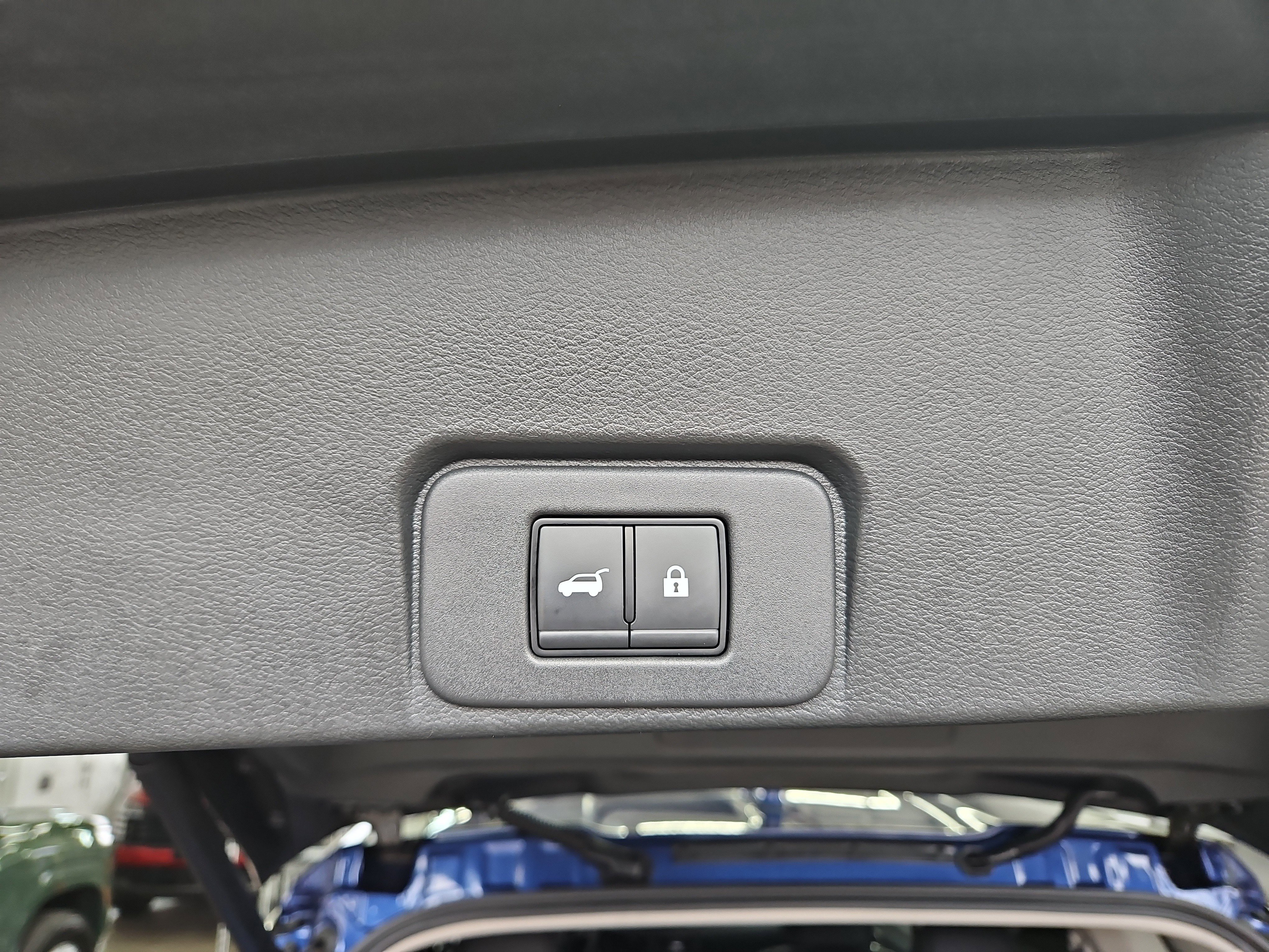 Used 2023 Nissan Rogue Platinum w/ Platinum Premium Package image 13