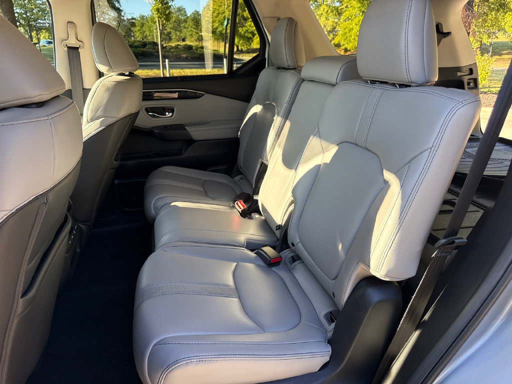 Certified 2025 Honda Pilot EX-L image 32