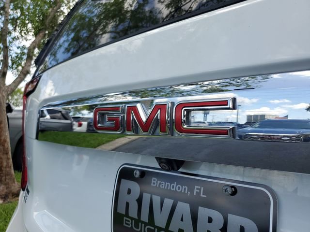 Used 2024 GMC Yukon SLT w/ SLT Luxury Package RWD image 6