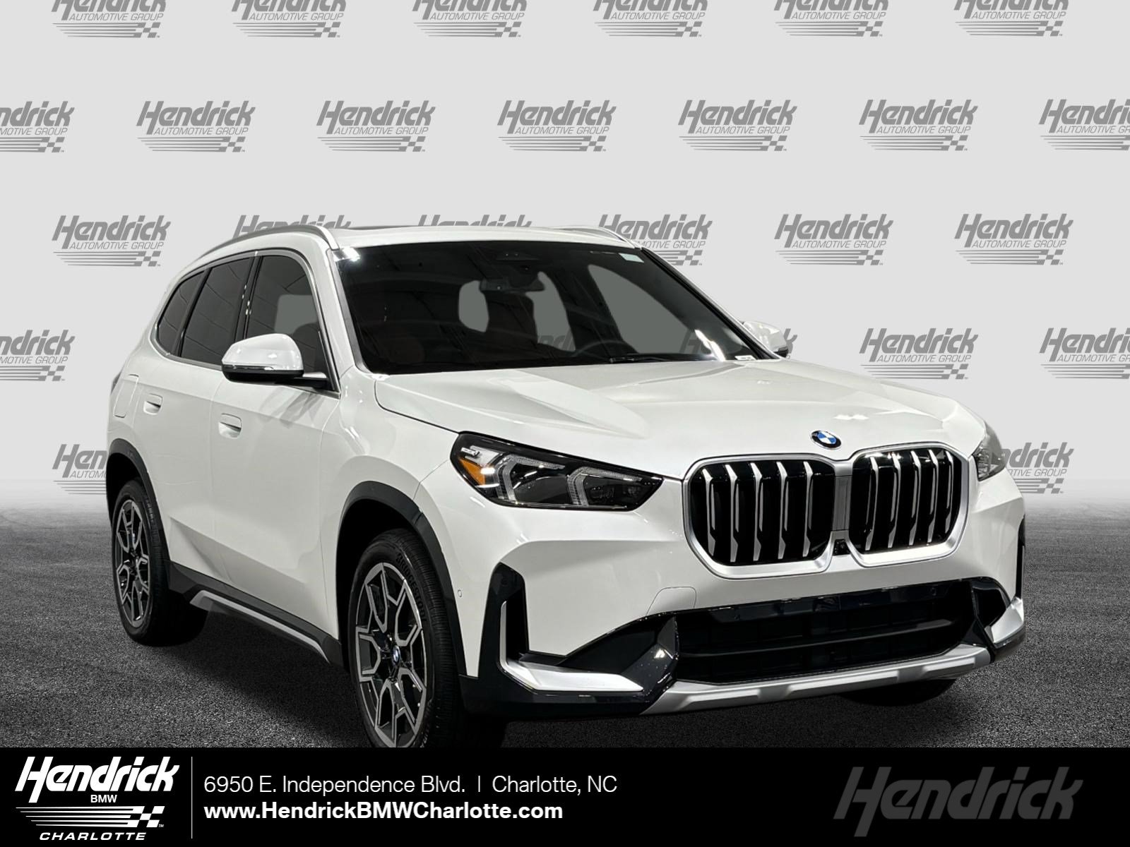 New 2026 BMW X1 xDrive28i w/ Technology Package AWD/4WD image 1