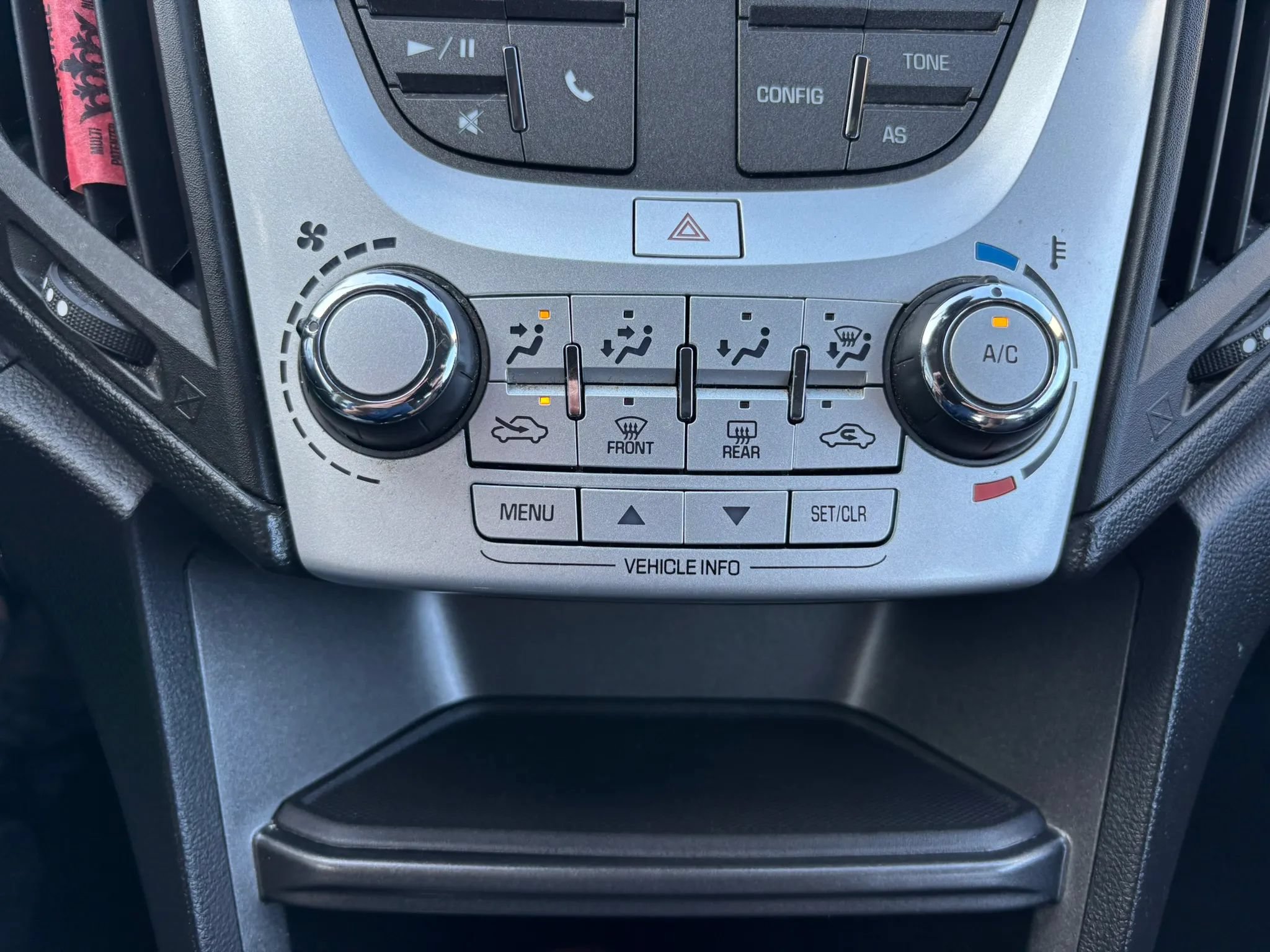 Used 2017 Chevrolet Equinox LS FWD image 19