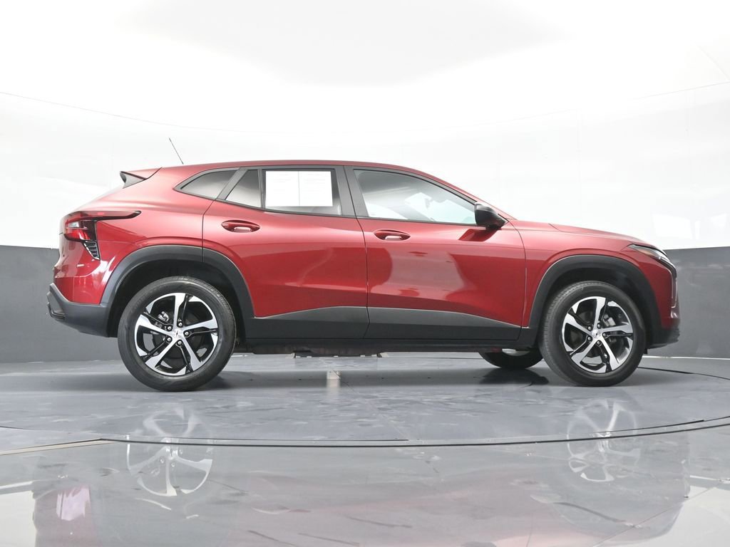 Used 2024 Chevrolet Trax RS w/ Driver Confidence Package FWD image 57