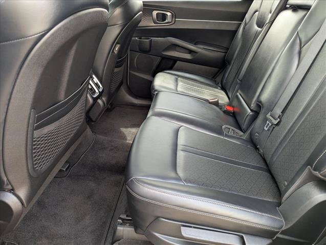 Used 2021 Kia Sorento S FWD image 17