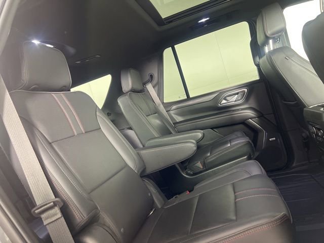 Used 2022 Chevrolet Tahoe RST w/ Luxury Package AWD/4WD image 16