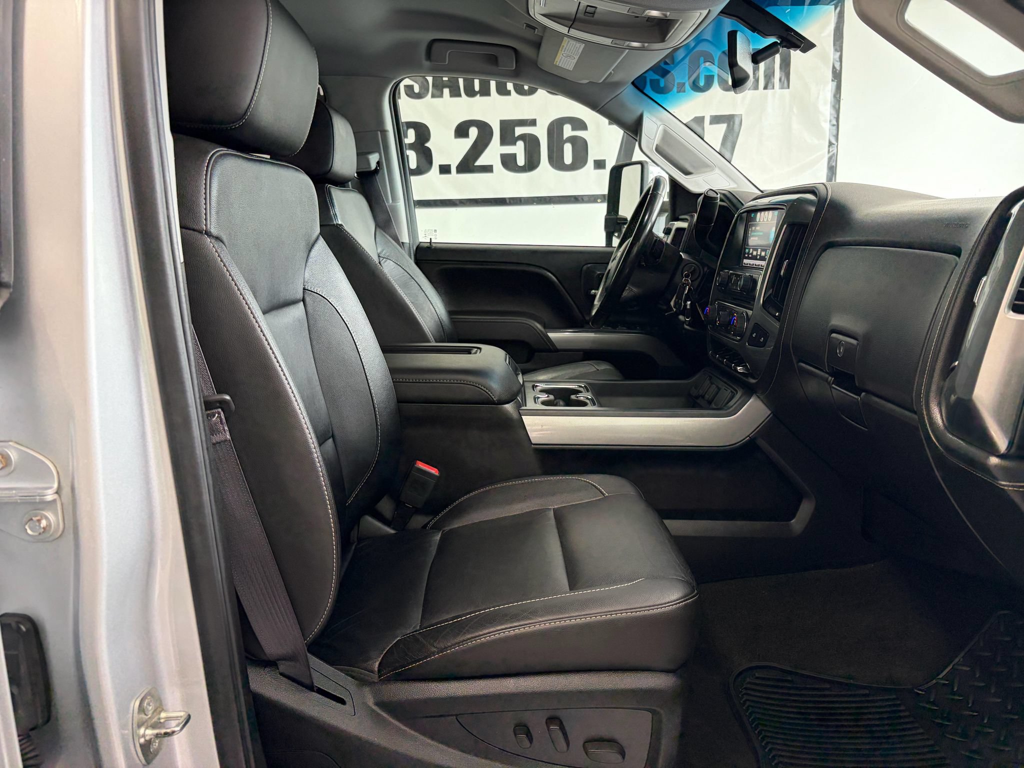 Used 2016 Chevrolet Silverado 3500 LTZ w/ Z71 Package, Off-Road AWD/4WD image 21