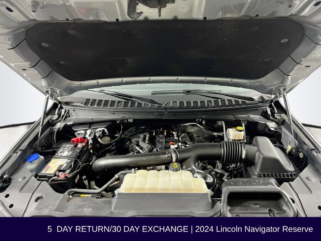 Used 2024 Lincoln Navigator Reserve AWD/4WD image 37