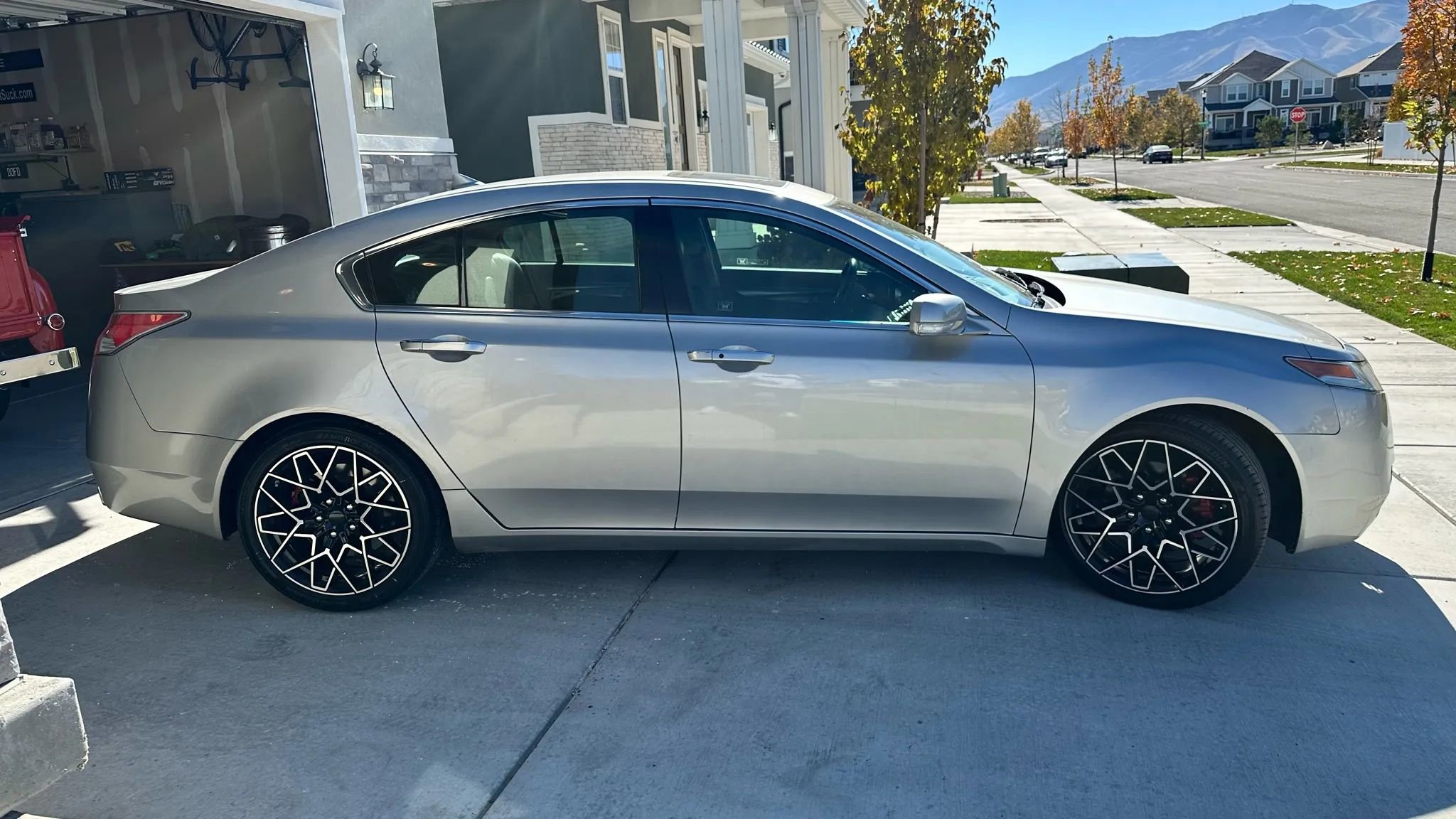 Used 2011 Acura TL SH-AWD image 5