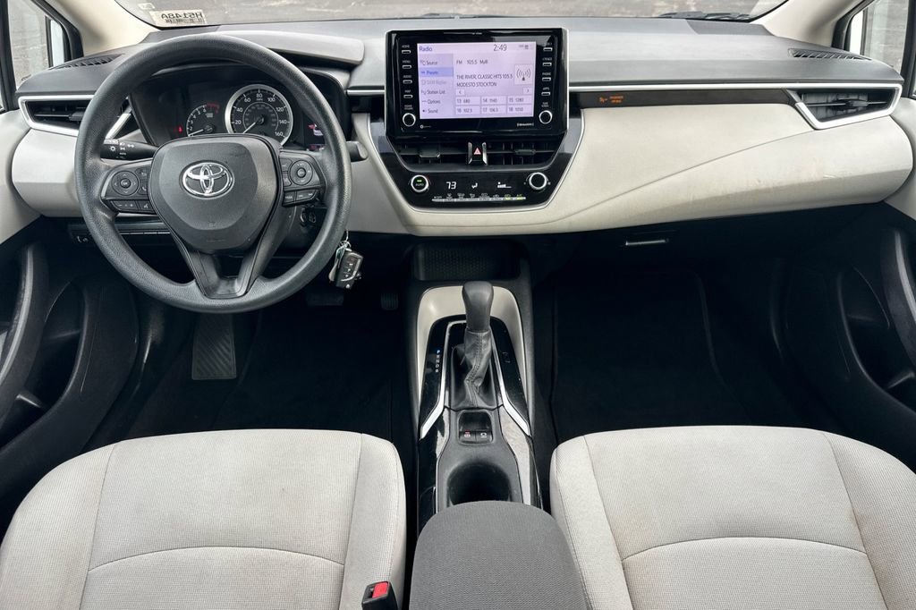 Used 2021 Toyota Corolla LE image 10