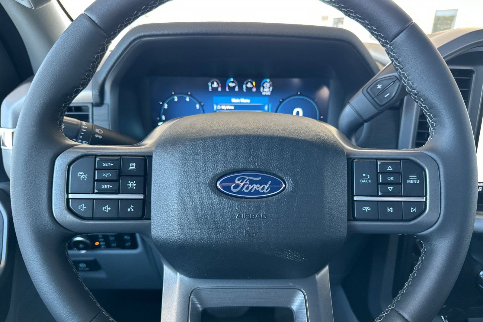 New 2026 Ford F150 XLT w/ Equipment Group 302A MID AWD/4WD image 22