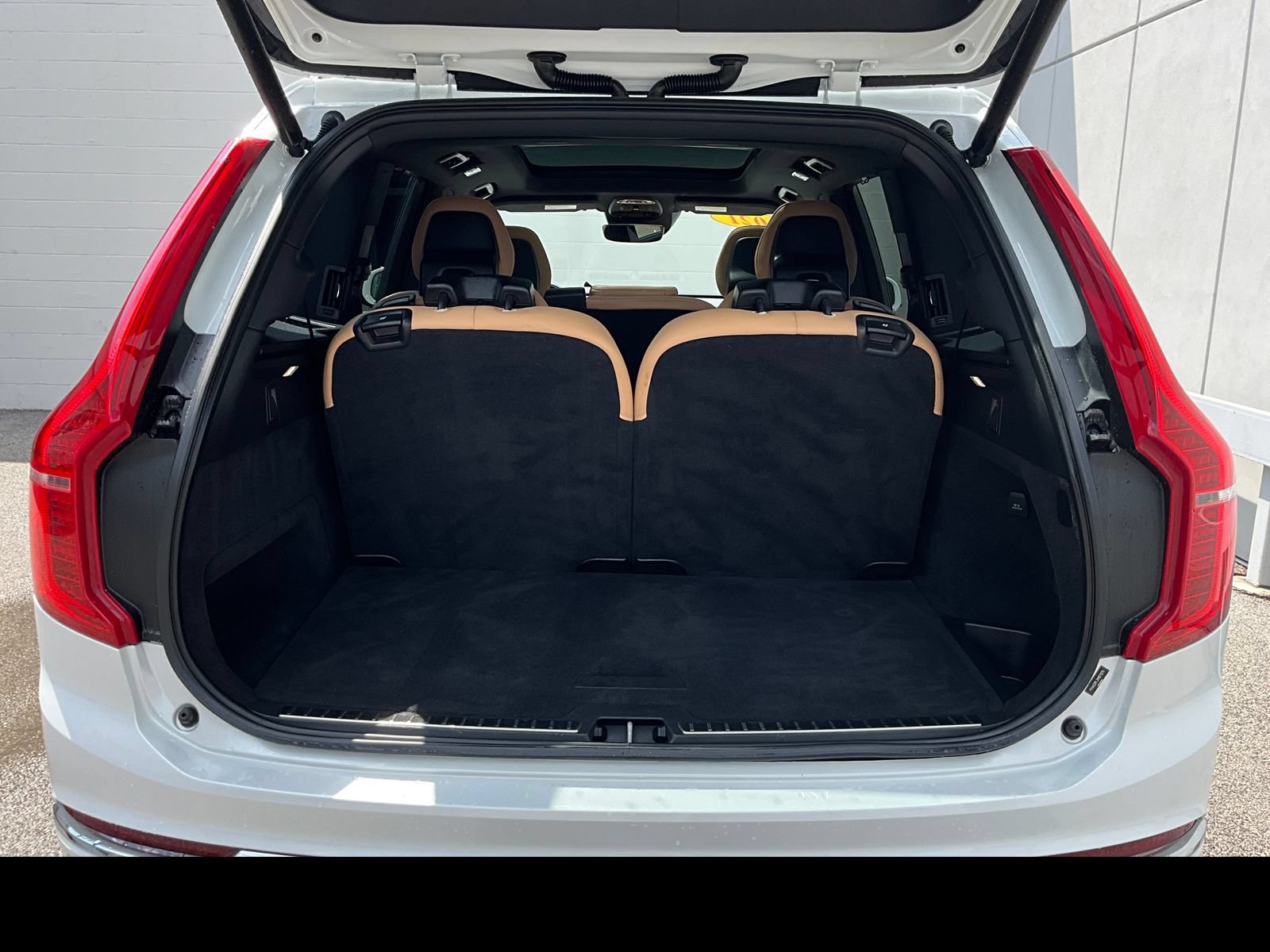 Used 2021 Volvo XC90 T6 Inscription AWD/4WD image 11
