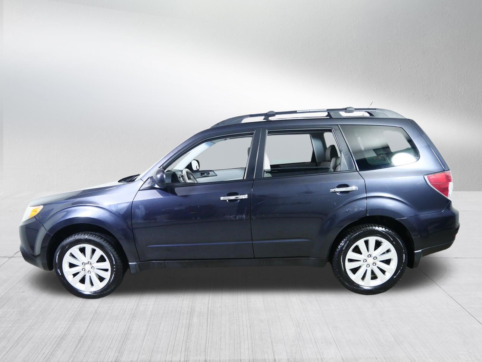 Used 2012 Subaru Forester 2.5X Limited AWD/4WD image 4