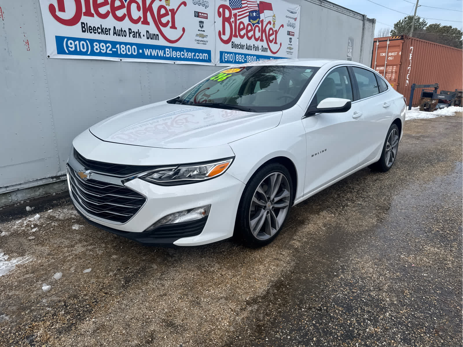 Used 2024 Chevrolet Malibu LT FWD image 7