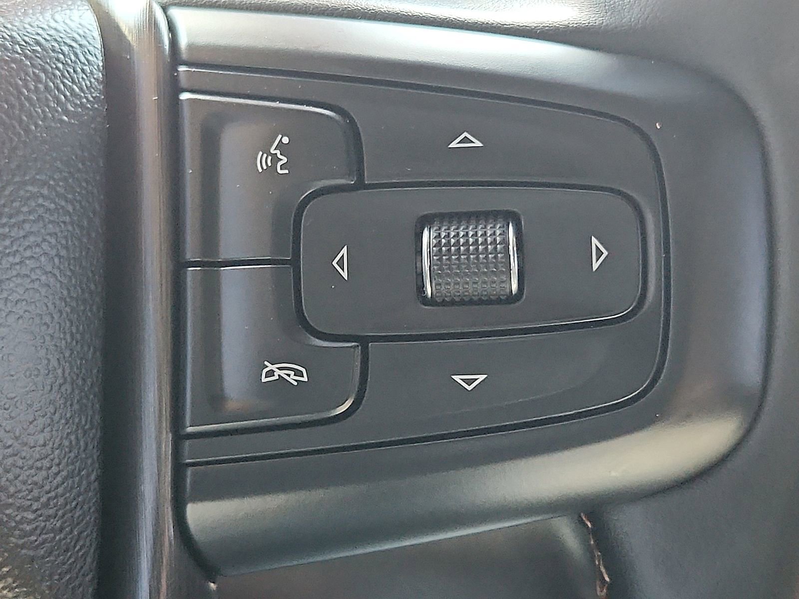 Used 2024 GMC Sierra 2500 AT4 w/ AT4 Preferred Package image 17